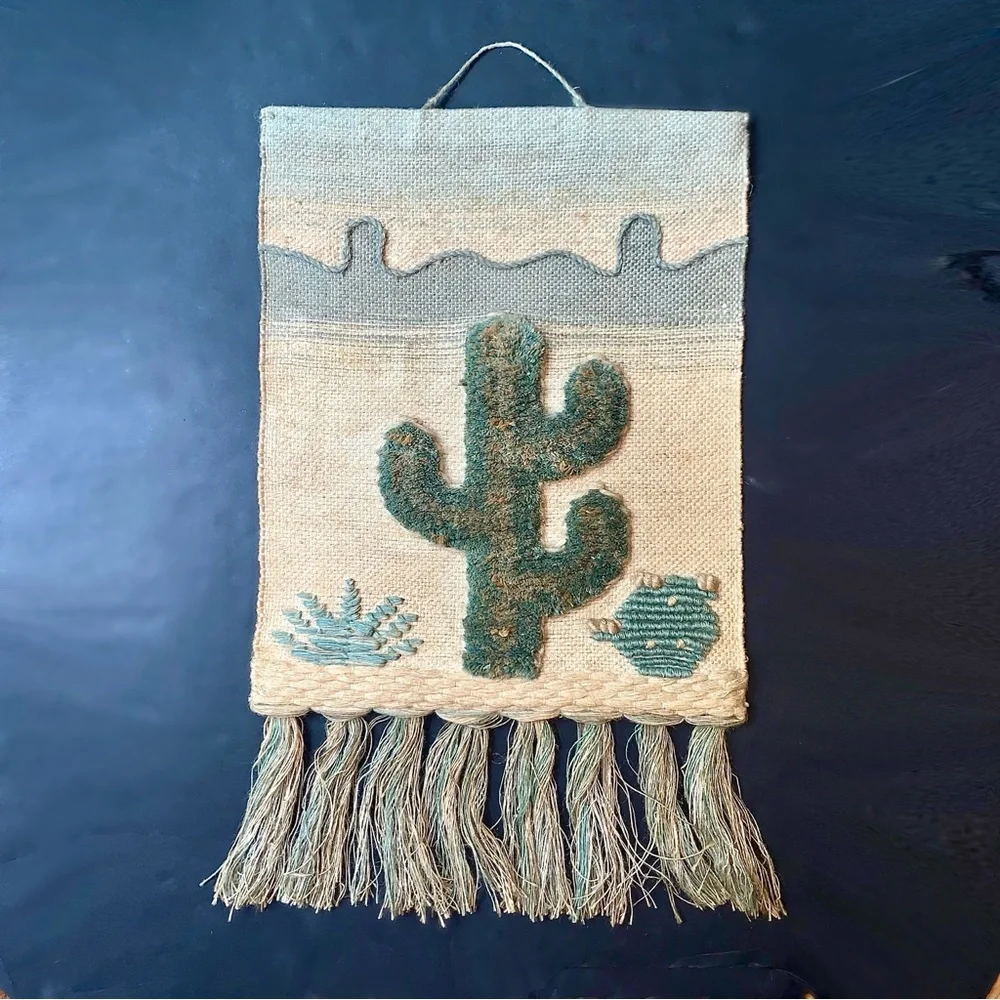 v i n t a g e :: 80s Woven Southwestern Desert Tapestry Wall Hanging